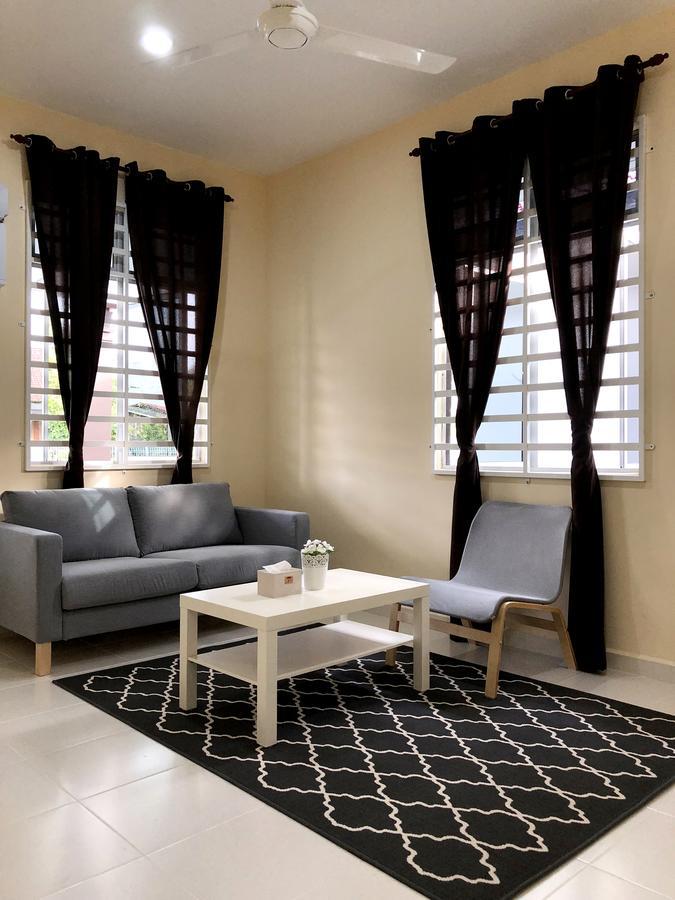 Twin Homestay D كُوالا تيرينغانو المظهر الخارجي الصورة