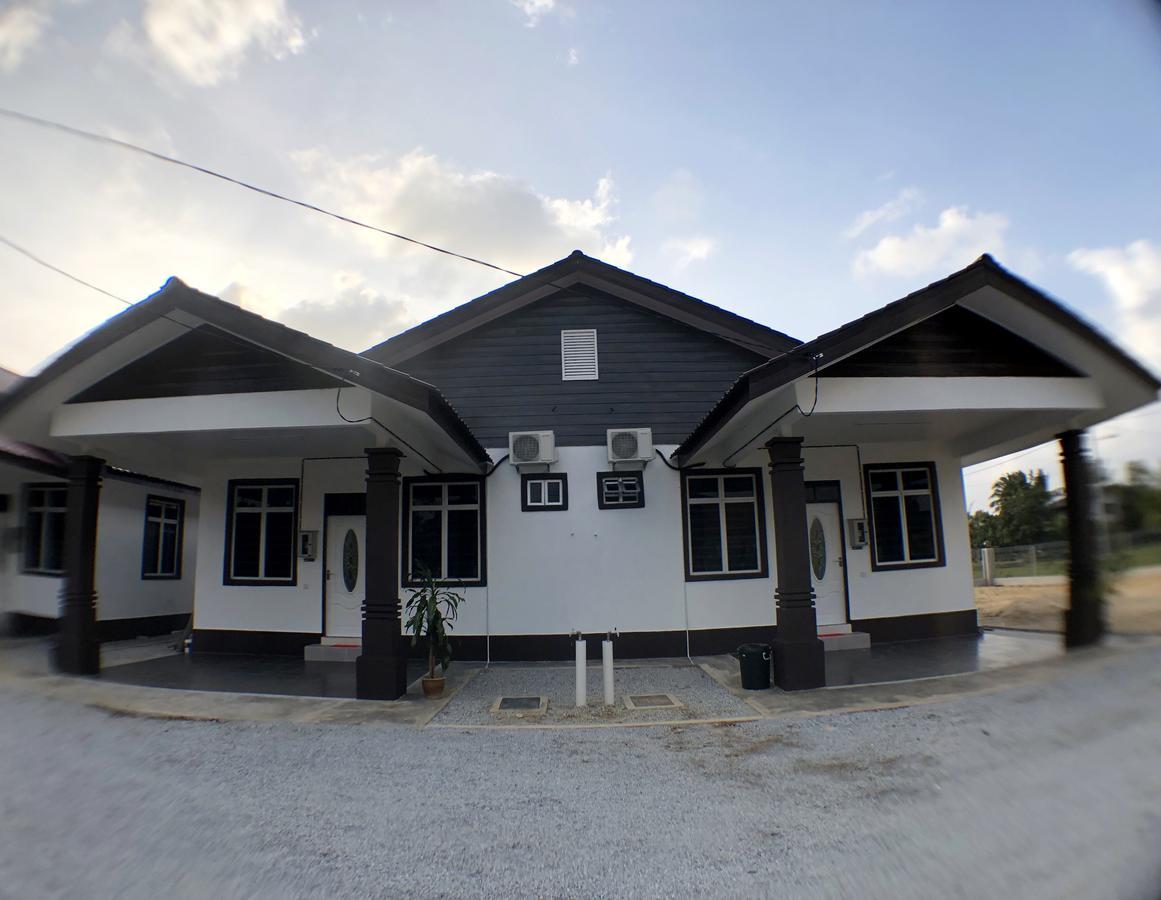 Twin Homestay D كُوالا تيرينغانو المظهر الخارجي الصورة